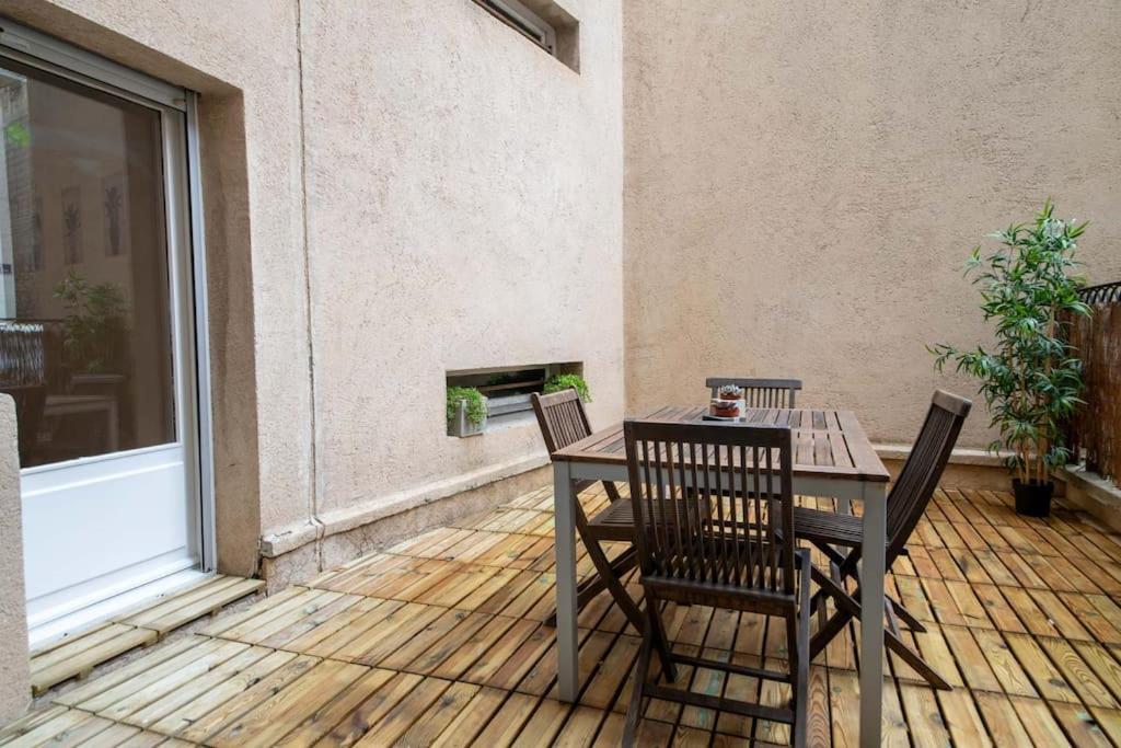 Elegant T3 Le Petit Palais Avignon Appartement Buitenkant foto